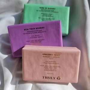 TRULY Exfoliating Bath Bars